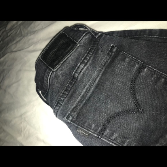 Levi’s skinny jeans - Picture 3 of 3